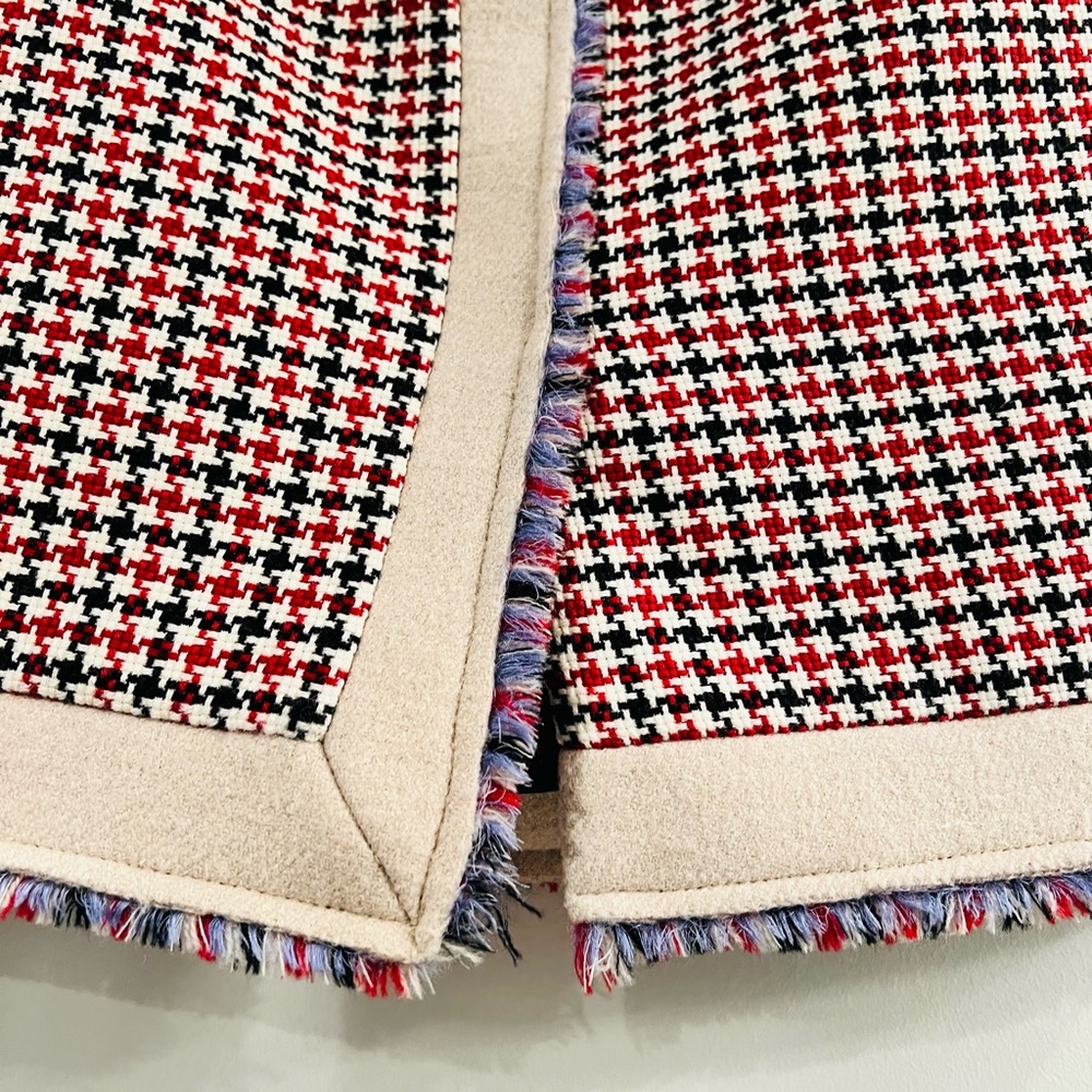 Vintage Balenciaga wool mini skirt in perfect condition size 36 - Picture 2 of 10